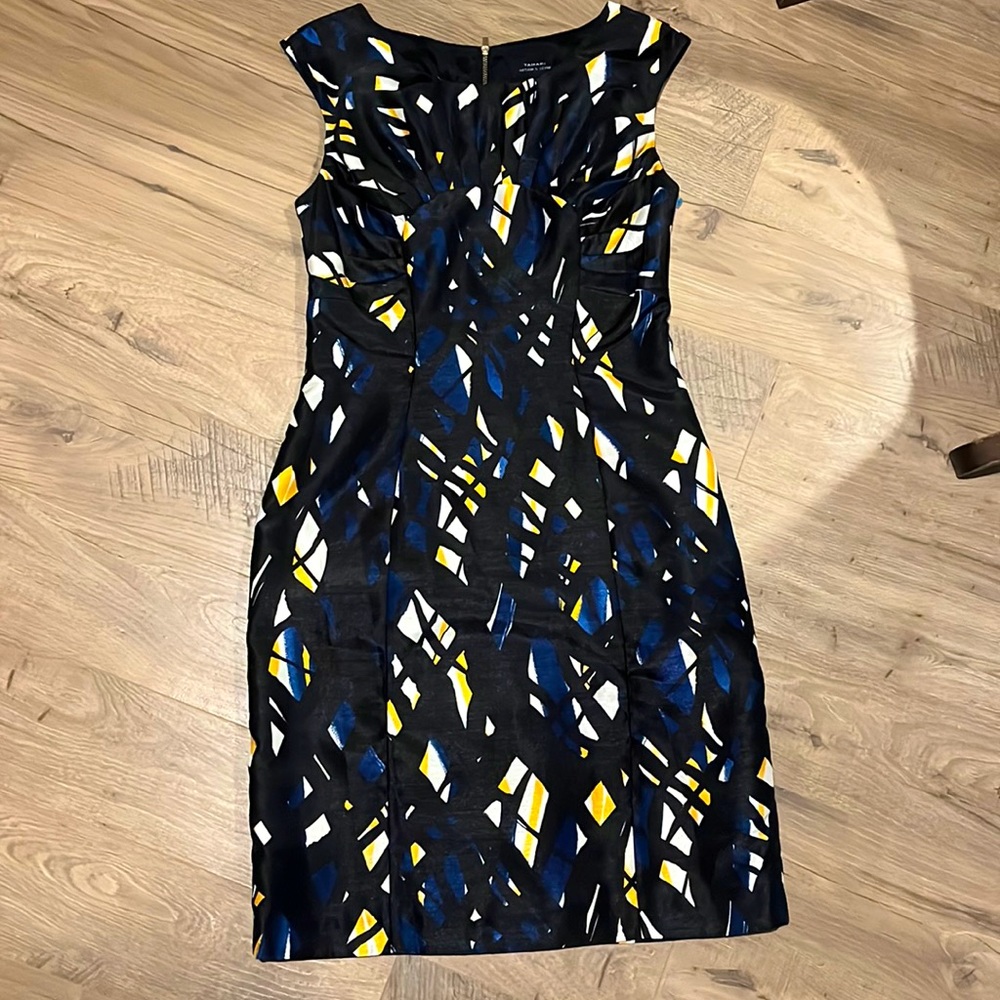 TAHARI Arthur S. Levine size 4 Dress Abstract Blue Black Yellow off white design
